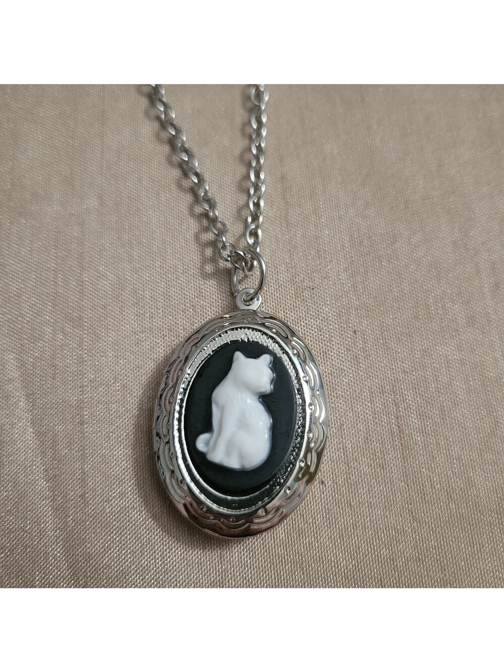 White & black cat cameo locket necklace